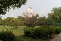 Garden view to the Taj